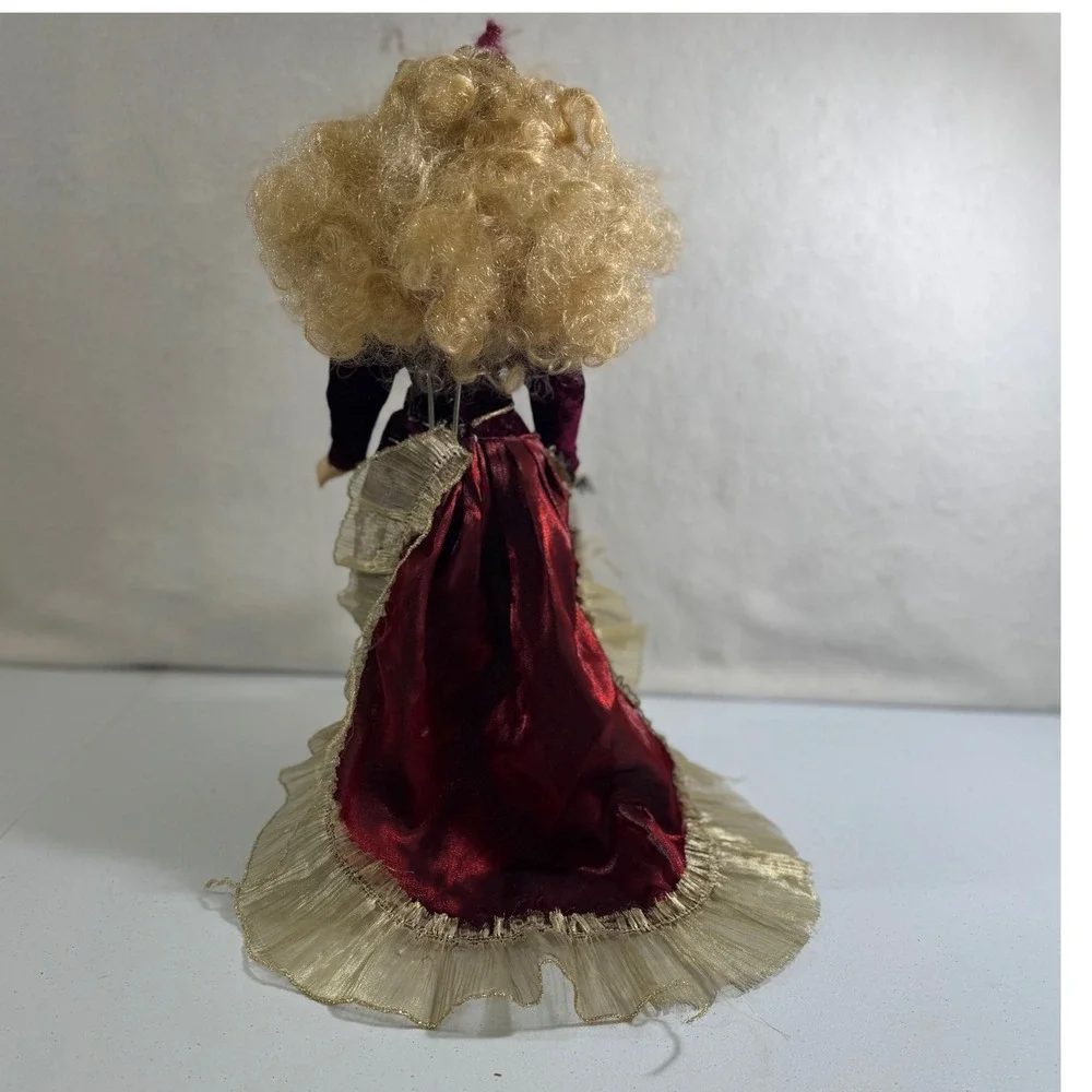 Collectors Choice Porcelain Doll Burgundy Velvet Gold Gown‎ Handbag Display